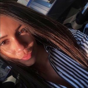 Meet your Posher, Liah